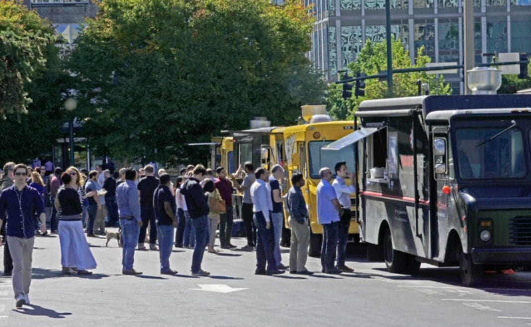 Food Truck at Bellevue City Hall